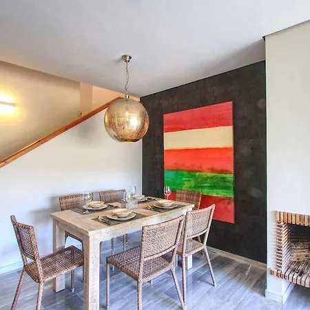 1081 - Golden Beach Jacuzzi Apartment Marbella