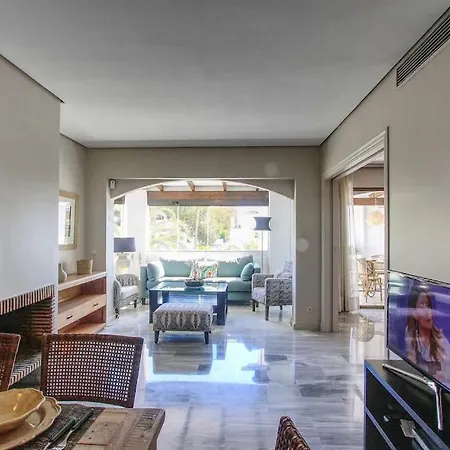 Apartment 1081 - Golden Beach Jacuzzi Marbella
